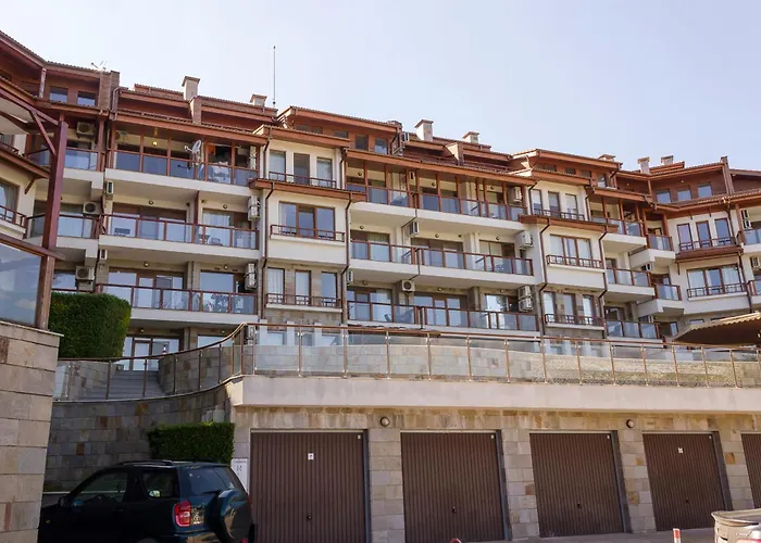 Hearth Of Balchik Sea View And Pool Apartment