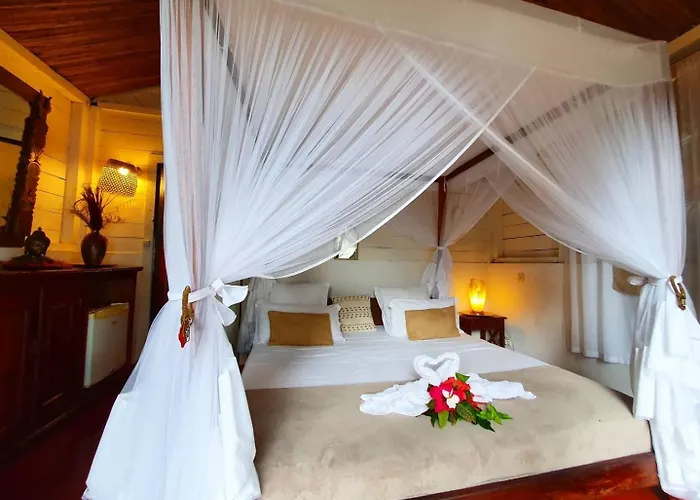 Hotel Ecolodge Le Ravoraha Ile Sainte-Marie