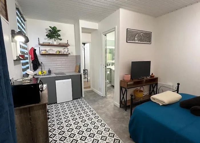 Chateaux 5 Minute, Parking Gratuit Hauteur 2 M Versailles