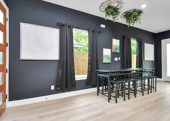 Stylish & Cozy - Hot Tub 4 Beds Near Downtown Villa Houston