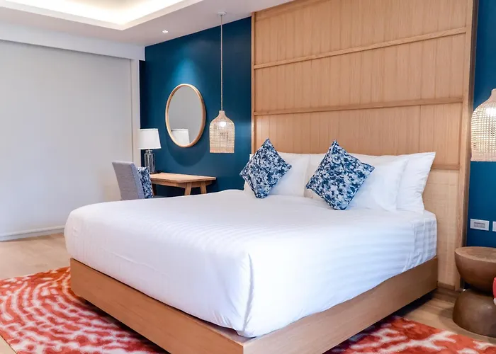 Club Wyndham Patong Hill, Phuket Hotel