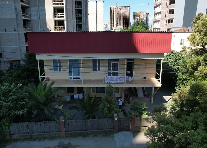 Guest House On Zgvis Piris Batumi