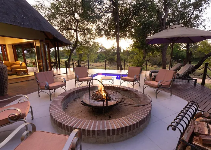 Shumbalala Game Lodge Thornybush Game Reserve
