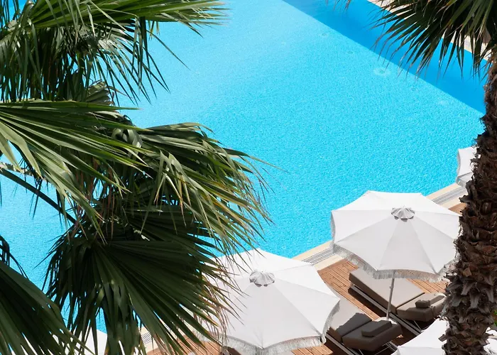 Rapo'S Resort Hotel Himare