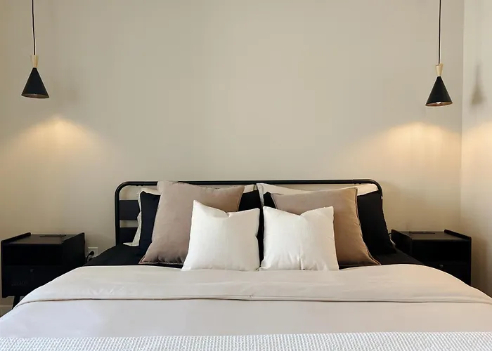 Stylish 1 Bedroom Apartment In La With Free Parking - 10 Minutes Away From Ceders Sinai Los Angeles