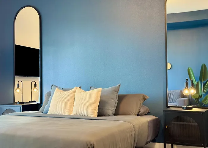 Modern London Style Home In Hollywood -Free Parking 10Mins To Universal Studios Los Angeles