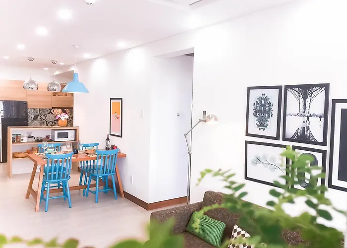 Zoro Home Deluxe Stunning-View Condominium Danang Center