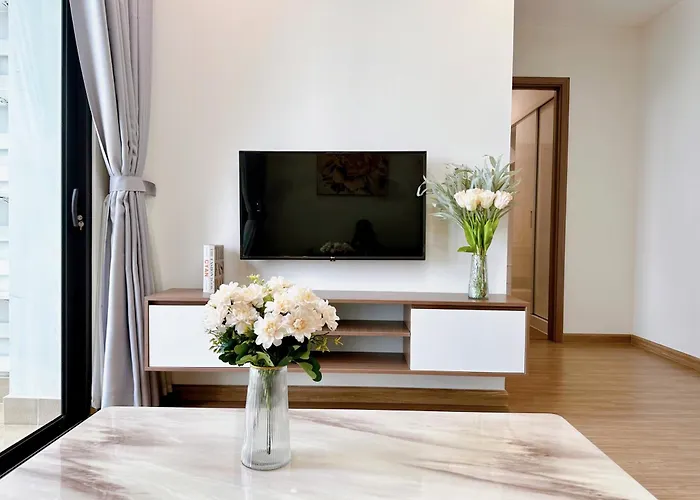 Cindy Vinhomes Skylake Apartments Hanoi