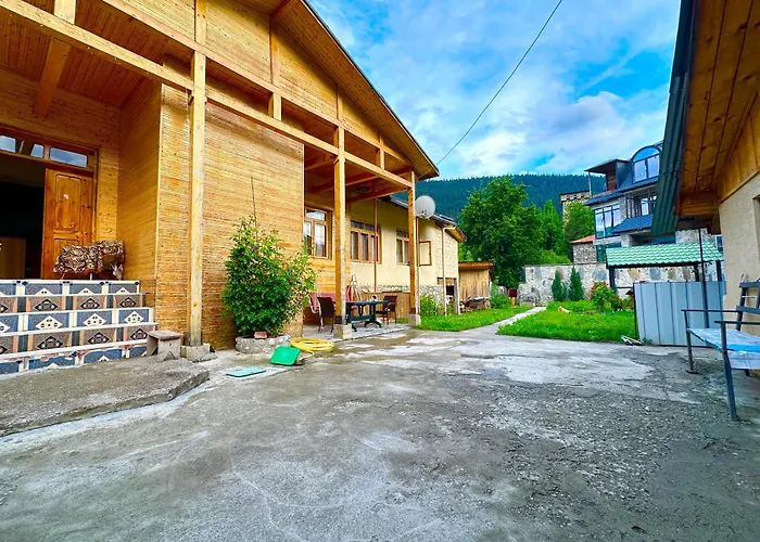Mziuri Guest House Mestia