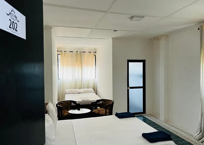 Ramlyn Guesthouse Negombo