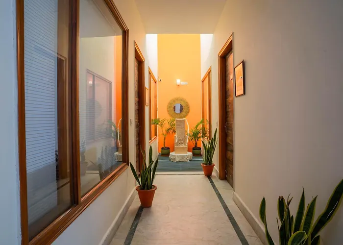 Hostie - 2Bhk Apartments Near Artemis, Medanta, Fortis Hospitals Gurgaon