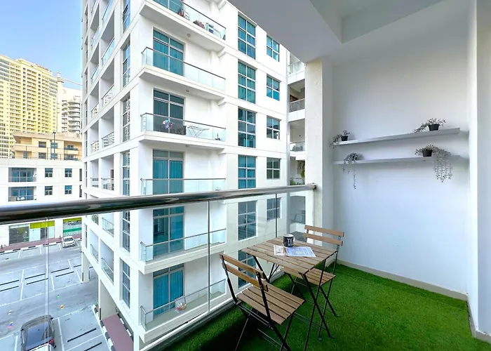 Ultra Luxury Flat Fully Upgrade With Balcony In Marina Apartment Dubai
