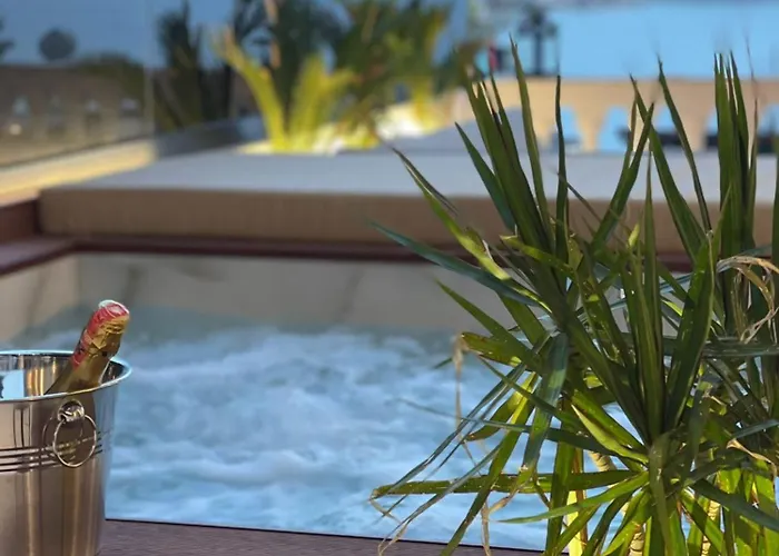 Mato Luxury Apartments Sarande