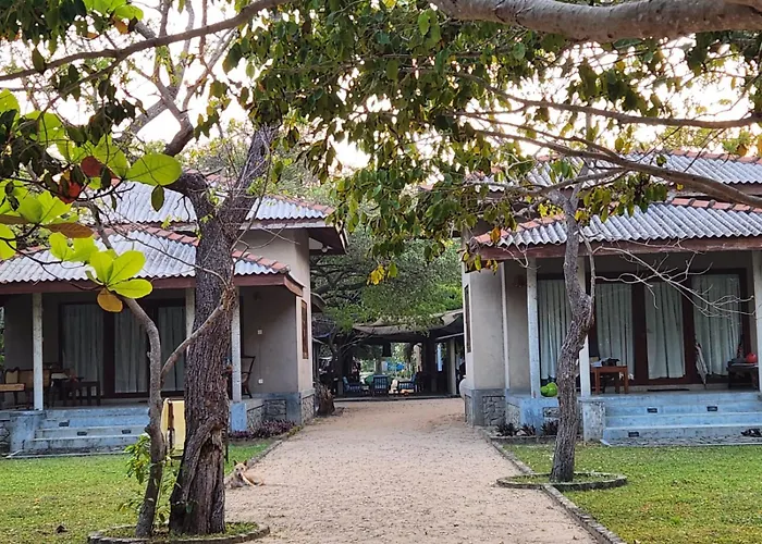 Nagenahira Beach Villa Nilaveli