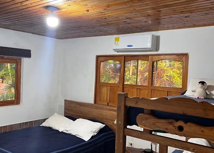 Hacienda Valencia Hostel Guachaca