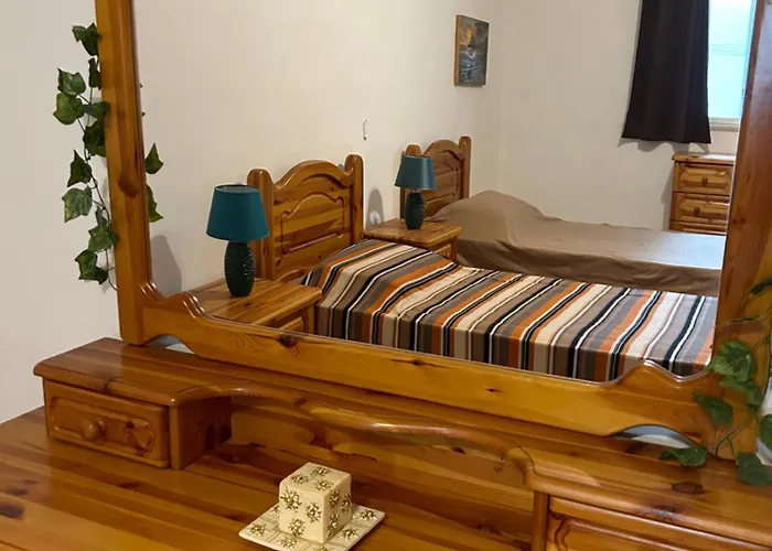 Beach Front 3-Bedroom Holiday Home Mellieha