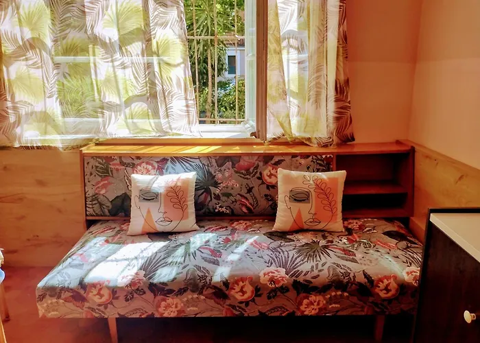 Era Echoes - Preserved Historical Apartment Tirana