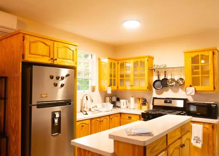 Gaia Barbados! 2Bedroom Home 5Min Walk To The Beach Bridgetown