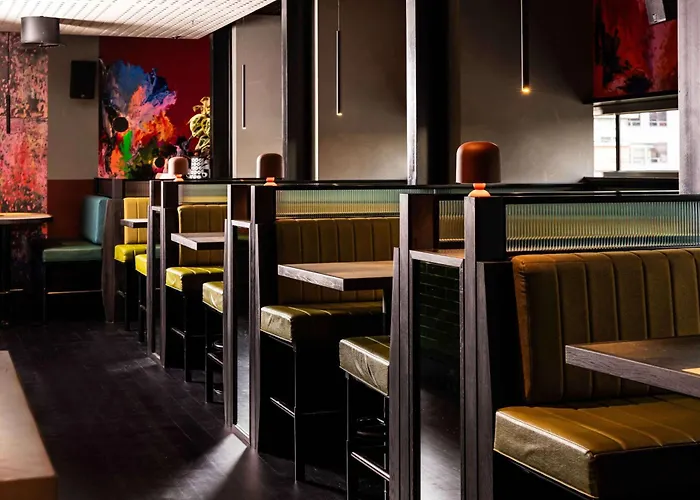 Qt Melbourne Hotel