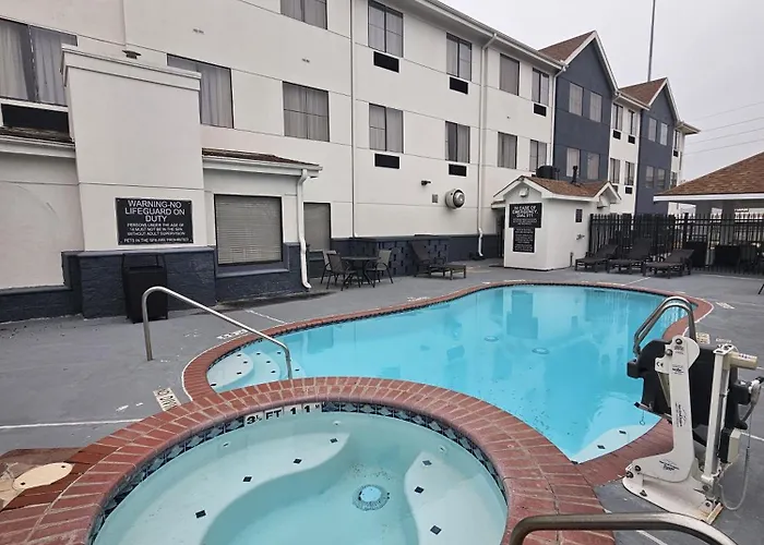Candlewood Suites Houston Stafford, An Ihg Hotel