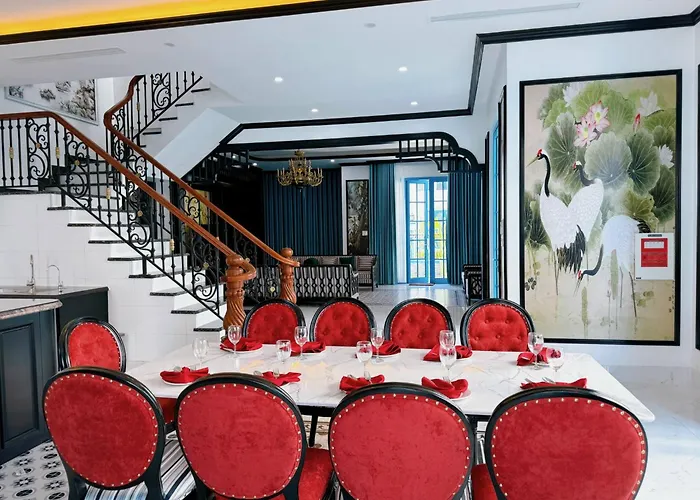 Biet Thu Gan Bien Bai Chay Va Bai Marina Villa Ha Long