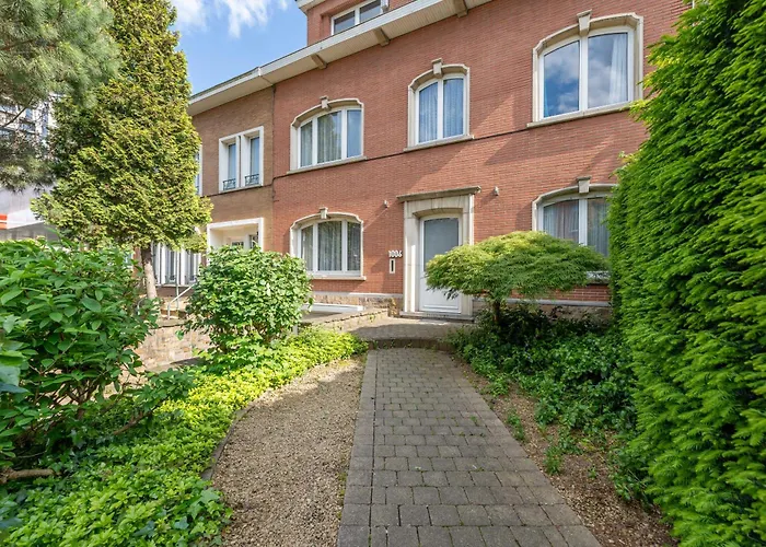 La Louve - Big Place & Garden - Parking Gratuit Brussels