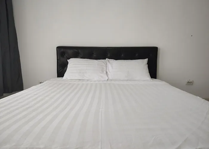 Luxury Modern Free Parking Air Conditioning Netflix Superb Bright View Balcony Self Check In Militari Bucharest