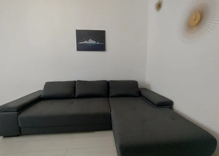 Luxury Modern Free Parking Air Conditioning Netflix Superb Bright View Balcony Self Check In Militari Bucharest