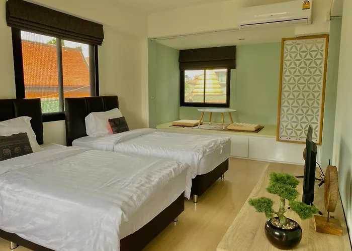 Baan Ploy In (Adults Only) Hostel Chiang Mai