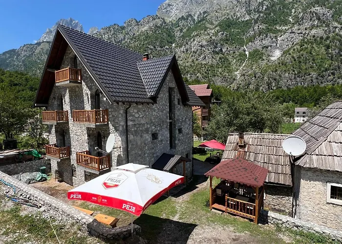 Stonehouse Villa Valbone