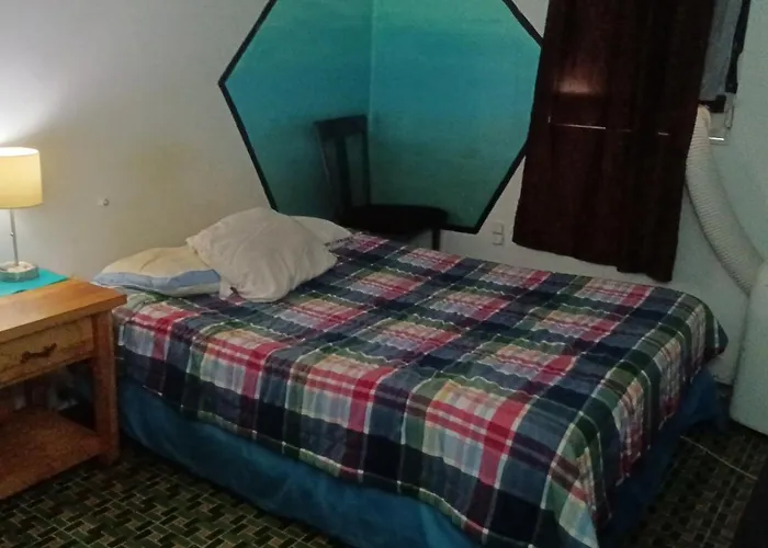 Medusa'S Hostel Aguadilla