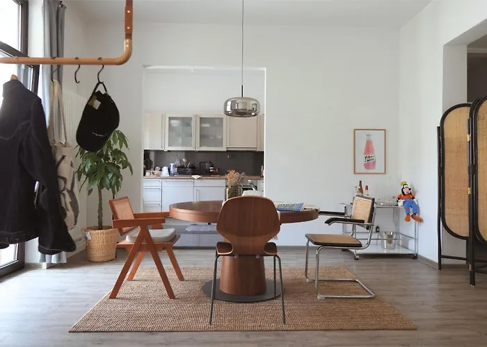 Spacious Stylish Scandi Apartment In Linden-Mitte Hannover