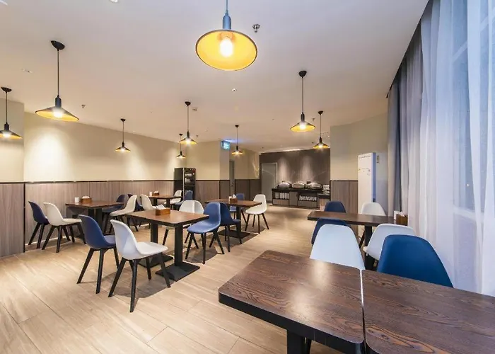 Hanting Hotel Guangzhou North Railway Station