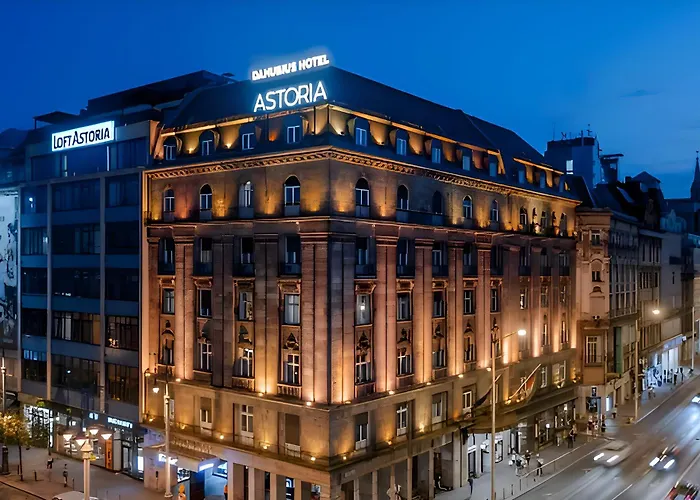 Budapest Supercenter 3Bdr