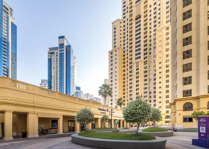 Stylish 2Br Apt Just Minutes From Beach Dubai
