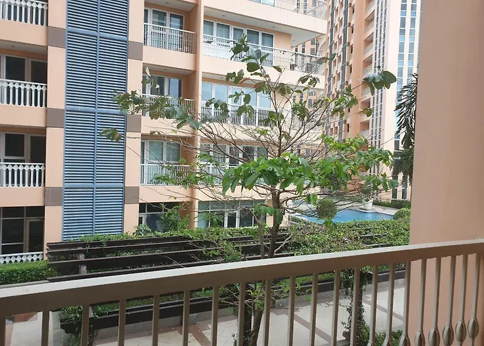 Venice Apartments In Mckinley Hill Bgc Taguig With Netflix And Wifi Manila