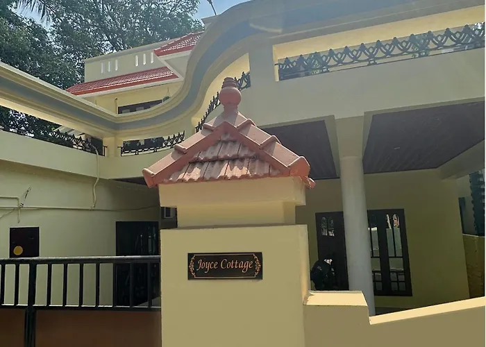 Spacious Beach Side House - Joyce Cottage Kerala Thiruvananthapuram