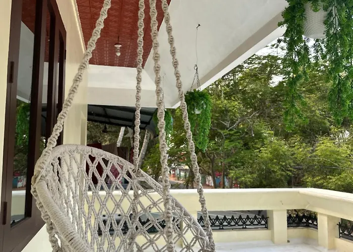 Spacious Beach Side House - Joyce Cottage Kerala Thiruvananthapuram