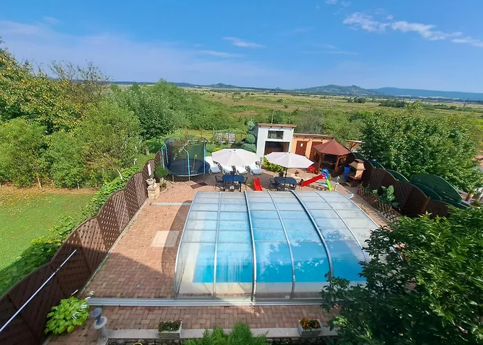 Fenyves Vendeghaz Villa Tapolca