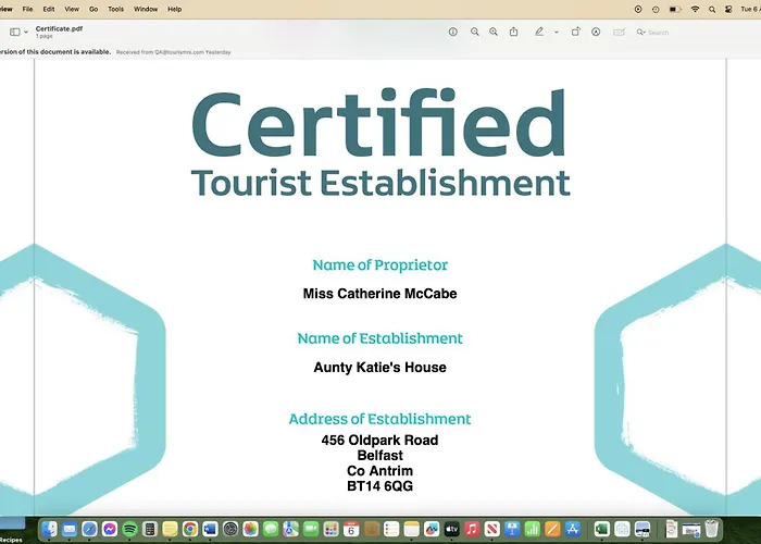 Aunty Katie'S House, Ni Tourist Board Certified & Located On The Main Oldpark Road To Belfast, With Free Continental Breakfast & Free Ultra Fast Sky Internet, Free Sky Sports & Free Sky Cinema, Self-Check In After 10Pm Gmt Hostel