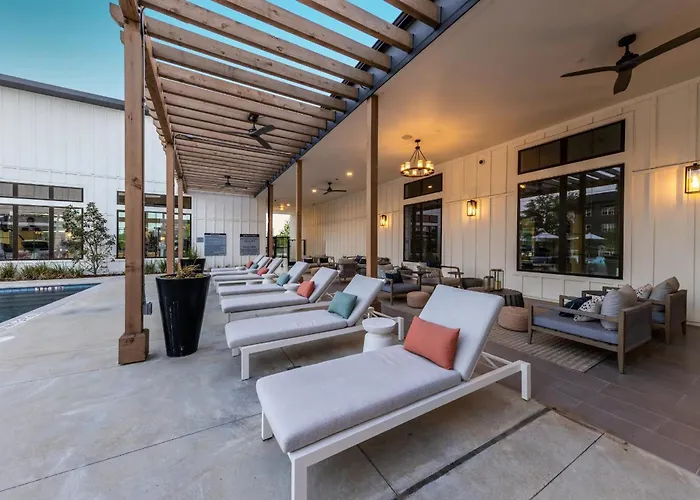 Stunning Austin Oasis With Properties By Preston