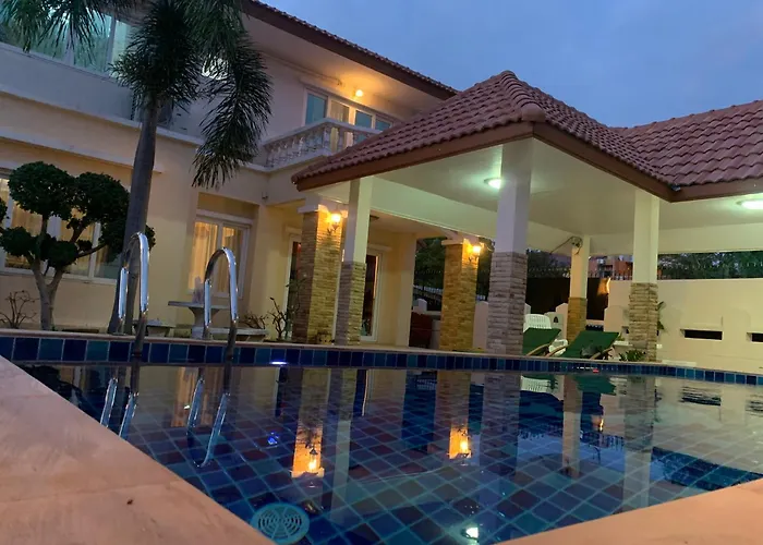 Yoch Pool Villa Pattaya