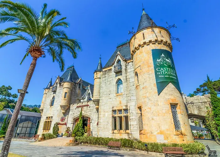 Castelo De Itaipava - Hotel, Eventos E Gastronomia