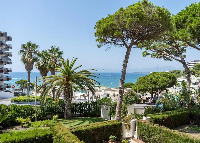 Les Ones Only Families Apartment Salou