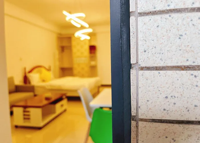 Lan House Youth Apartment Guangzhou