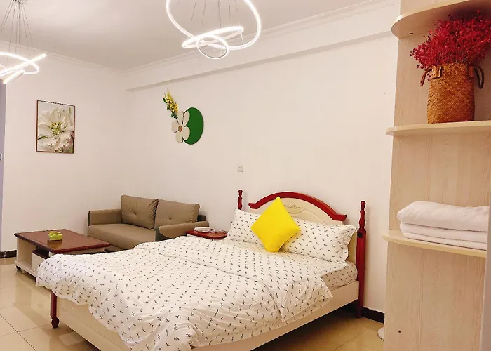 Lan House Youth Apartment Guangzhou