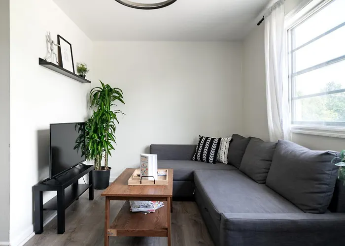 Jungle House Luxury Stays - Columbus Downtown Short North