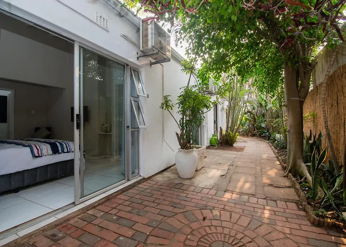 No 20 On The Beach Guesthouse Durban