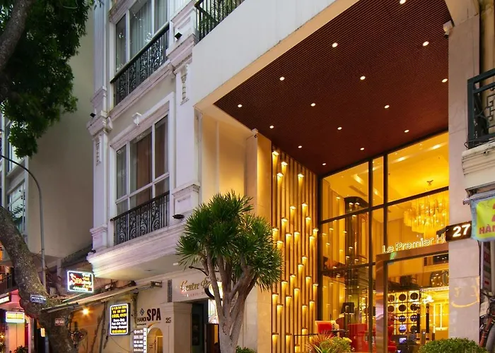 Le Premier Hotel & Rooftop Bar Hanoi