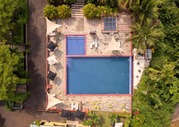 Golden Hill Parker Hotel Elmina